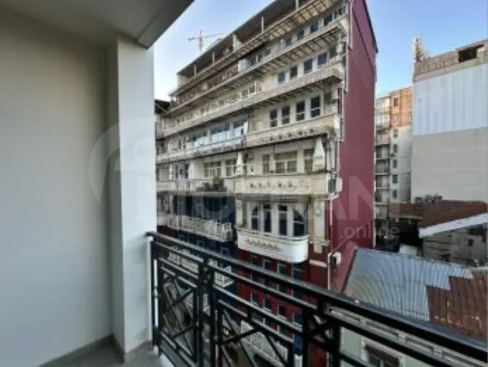 Продам 3-комн. квартиру 84м² 5/7 эт. Батуми - изображение 5