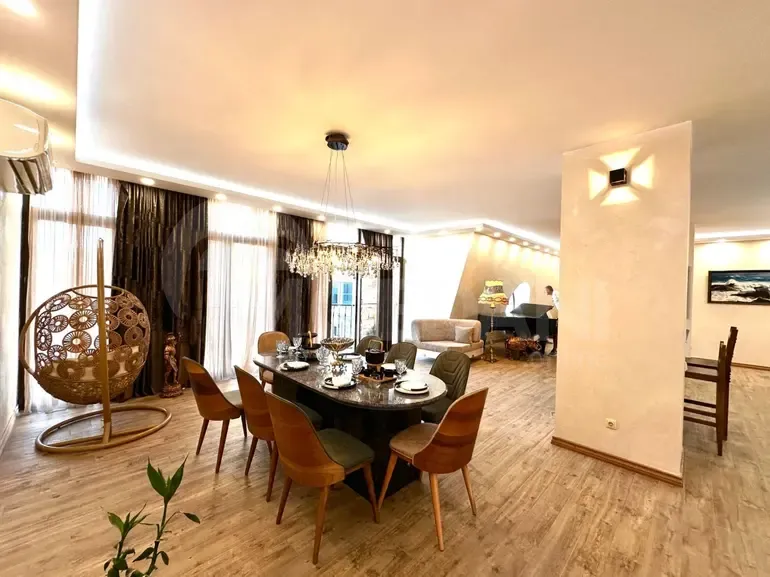 Сдам 4-комн. квартиру 230м² 3/6 эт. Батуми - изображение 3