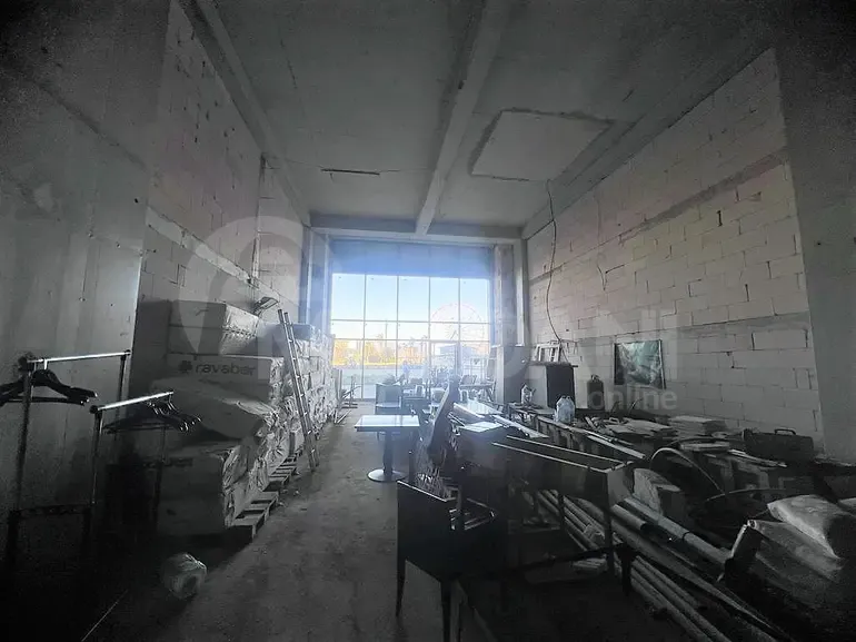 Იყიდება უნივერსალური კომერციული ფართი ბათუმში ბათუმი - photo 5