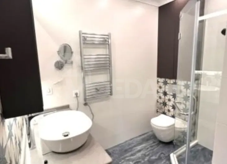 Продам 4-комн. квартиру 98м² 9/20 эт. Батуми - изображение 7