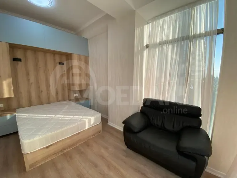 იყიდება 3 ოთახიანი ბინას 61მ² 5/19 სართ ბათუმი - photo 2