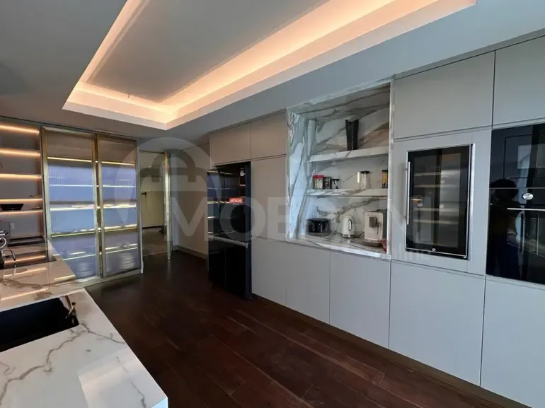 Продам 6-комн. квартиру 358м² 40/41 эт. Батуми - изображение 4