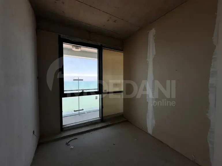 Продам 5-комн. квартиру 358м² 38/39 эт. Батуми - изображение 2