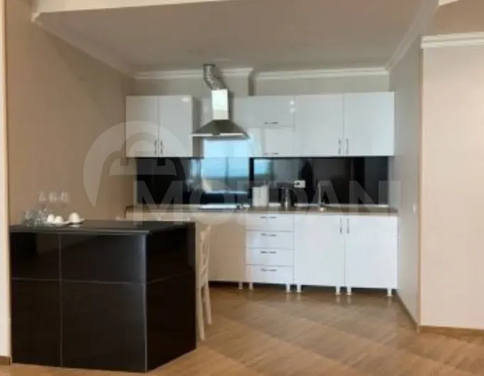 იყიდება 3 ოთახიანი ბინას 135მ² 5/5 სართ ბათუმი - photo 5