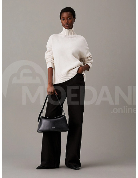 CALVIN KLEIN - МЯГКАЯ СКУЛЬПТУРНАЯ СУМКА НА ПЛЕЧО Тбилиси - изображение 2