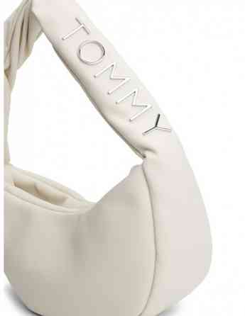 Tommy Jeans - TJW BOLD SHOULDER BAG Tbilisi