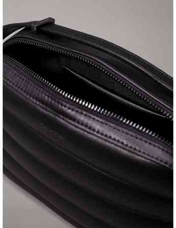 CALVIN KLEIN - LINE QUILT CAMERA BAG Tbilisi