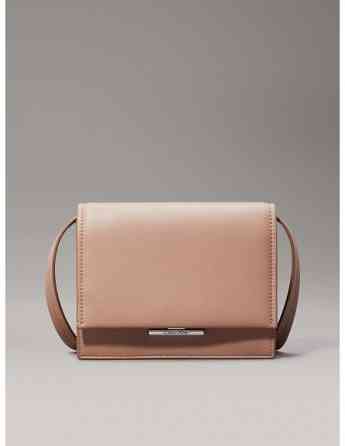 CALVIN KLEIN - CK LINEAR CROSSBODY Tbilisi