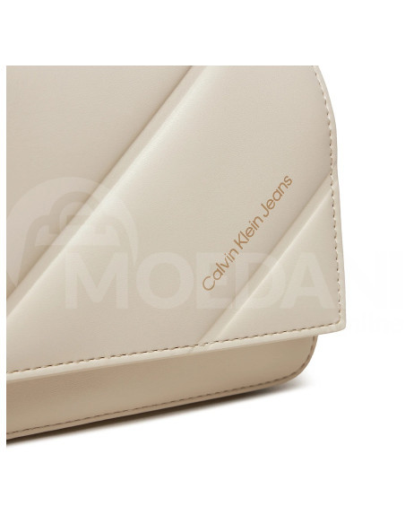 CALVIN KLEIN - СТЕГАНЫЙ КЛАПАН CB20 SM Тбилиси - изображение 5