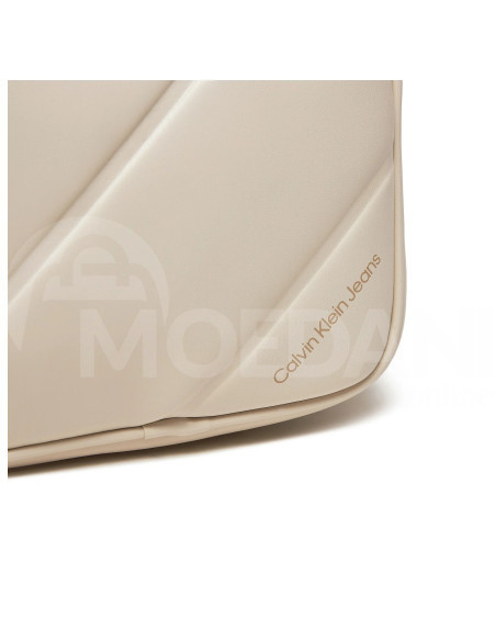 CALVIN KLEIN - СТЕГАНАЯ СУМКА ДЛЯ ФОТОКАМЕРЫ18 Тбилиси - изображение 4