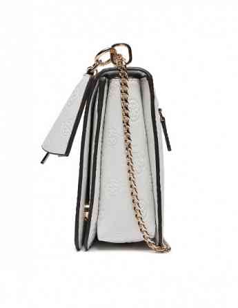 GUESS Тбилиси