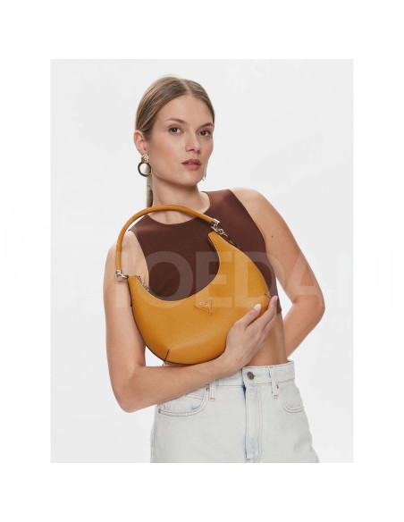 GUESS თბილისი - photo 1