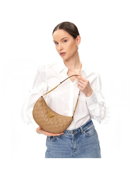 GUESS თბილისი - photo 1