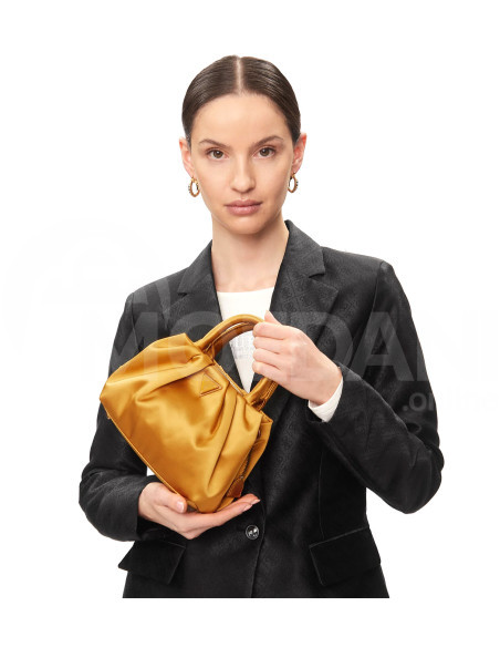 GUESS თბილისი - photo 1