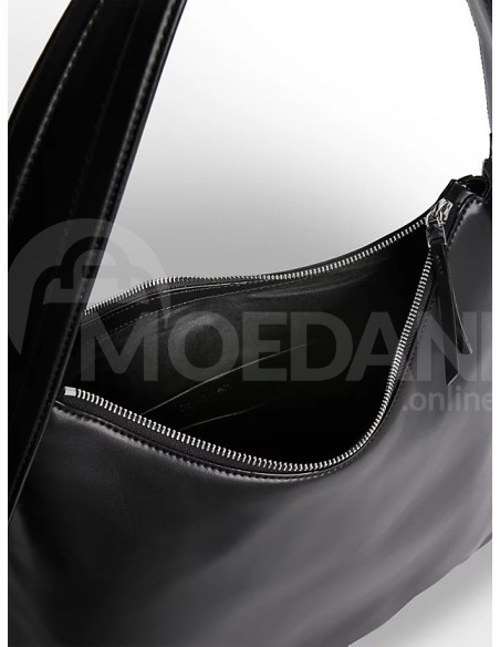 CALVIN KLEIN Tbilisi - photo 2