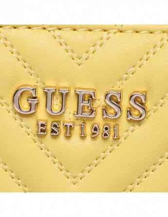 GUESS თბილისი