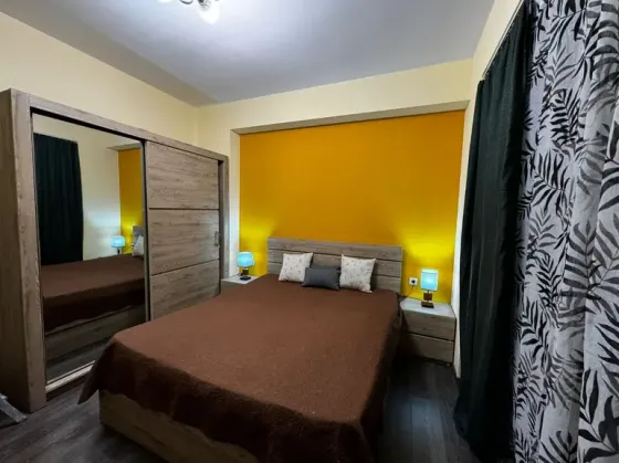 ქირავდება 2 ოთახიანი ბინა 65მ² 5/18 სართ თბილისი