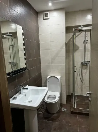 ქირავდება 2 ოთახიანი ბინა 65მ² 5/18 სართ თბილისი