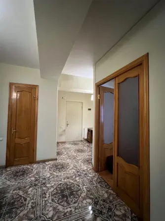 Продам 5-комн. квартиру 205м² 4/10 эт. Тбилиси