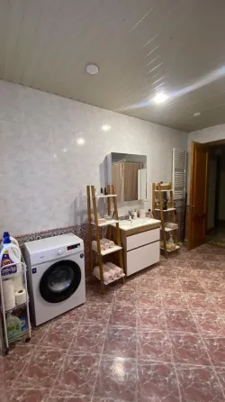 Продам 5-комн. квартиру 205м² 4/10 эт. Тбилиси
