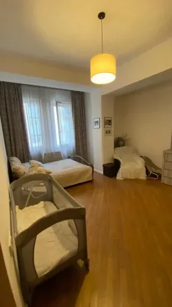 Продам 5-комн. квартиру 205м² 4/10 эт. Тбилиси