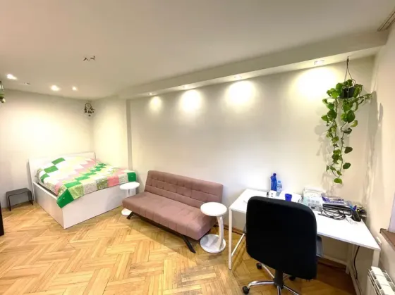 Продам 5-комн. квартиру 147м² 2/5 эт. Тбилиси