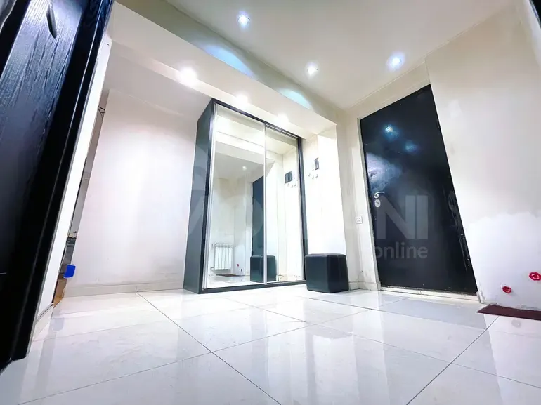 Продам 5-комн. квартиру 147м² 2/5 эт. Тбилиси - изображение 5