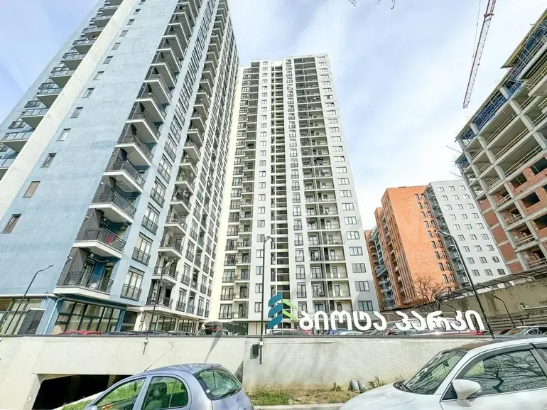 Продам 2-комн. квартиру 56.6м² 7/22 эт. Тбилиси - изображение 2