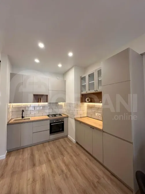 Продам 2-комн. квартиру 54м² 11/13 эт. Тбилиси - изображение 2