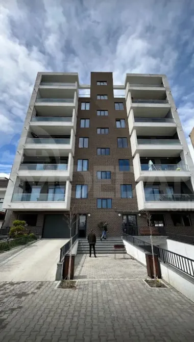 Продам 2-комн. квартиру 63м² 4/7 эт. Тбилиси - изображение 2