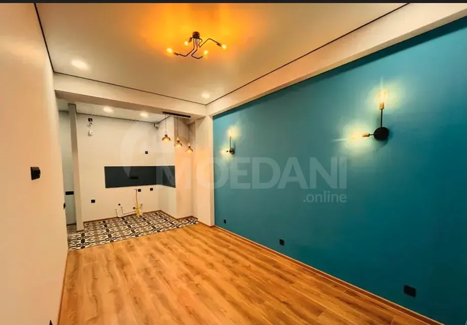 Продам 2-комн. квартиру 75м² 2/5 эт. Тбилиси - изображение 3