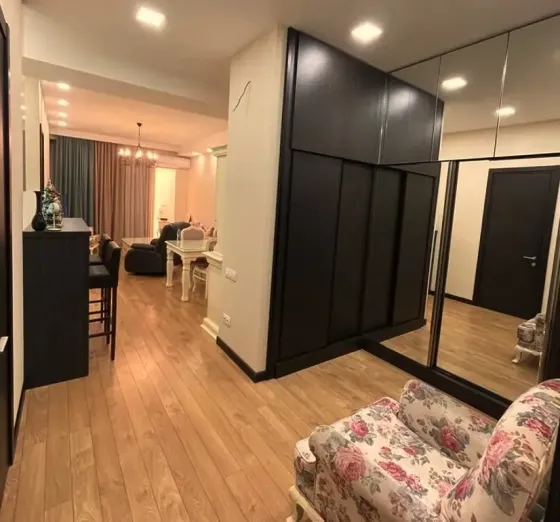 Сдам 2-комн. квартиру 75м² 4/12 эт. Тбилиси