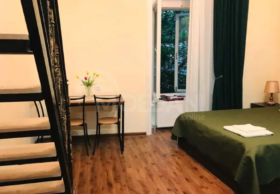 ქირავდება 2 ოთახიანი ბინა 40მ² 2/2 სართ თბილისი - photo 1