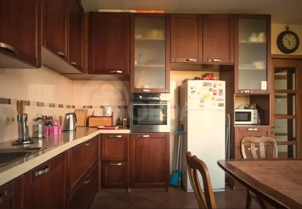 Apartments For Rent six-room 270м² 4/4 floor Tbilisi - photo 2