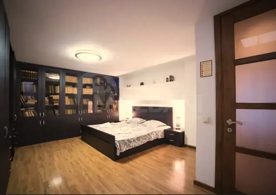 Apartments For Rent six-room 270м² 4/4 floor Tbilisi - photo 6