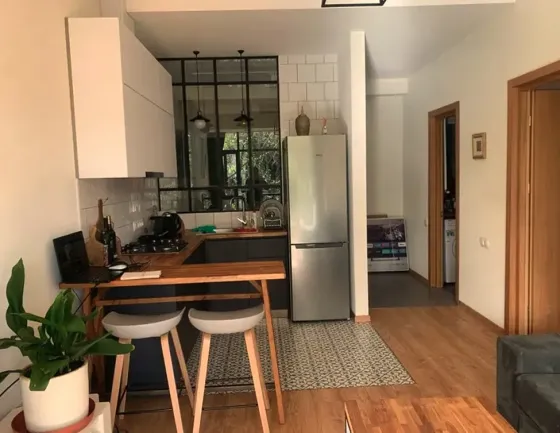 Сдам 2-комн. квартиру 60м² 2/4 эт. Тбилиси