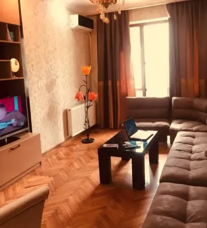 ქირავდება 3 ოთახიანი ბინა 65მ² 3/5 სართ თბილისი