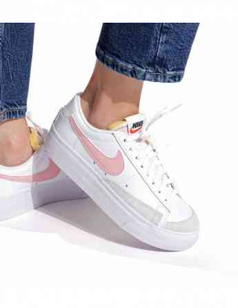 NIKE - W BLAZER LOW PLATFORM Тбилиси