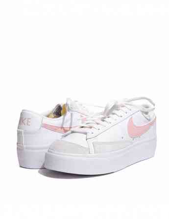 NIKE - W BLAZER LOW PLATFORM Тбилиси