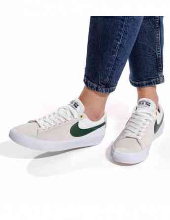 NIKE - NIKE SB ZOOM BLAZER LOW PRO GT Tbilisi