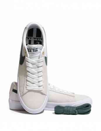 NIKE - NIKE SB ZOOM BLAZER LOW PRO GT Tbilisi