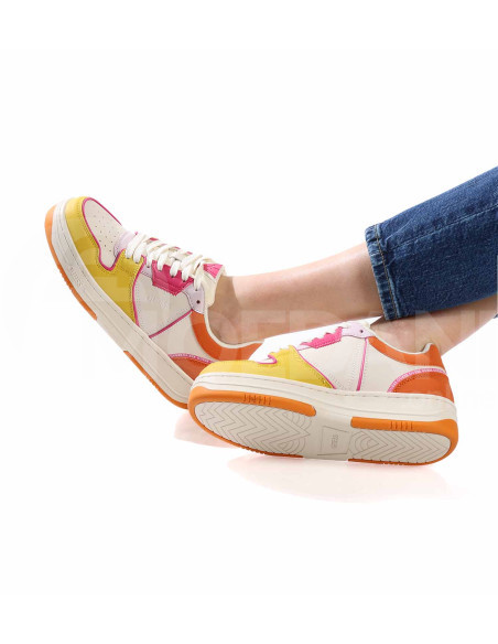 GUESS თბილისი - photo 1