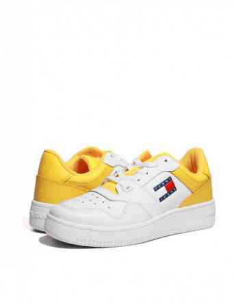 Tommy Jeans - TJW RETRO BASKET ESS Tbilisi