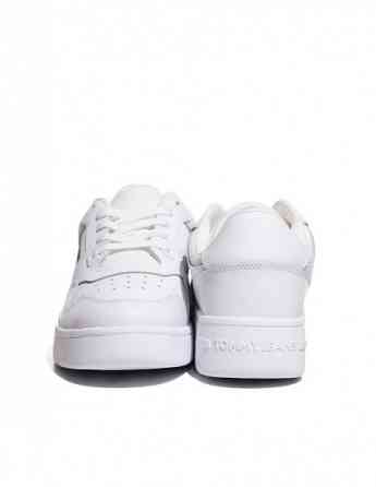 Tommy Jeans - TJW RETRO BASKET ESS Tbilisi