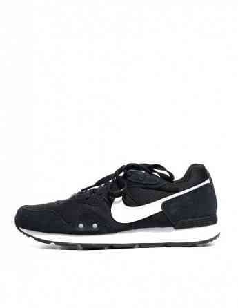 NIKE - WMNS NIKE VENTURE RUNNER Tbilisi