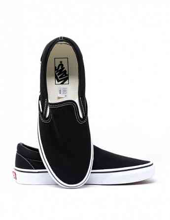 VANS - Classic Slip-On Tbilisi