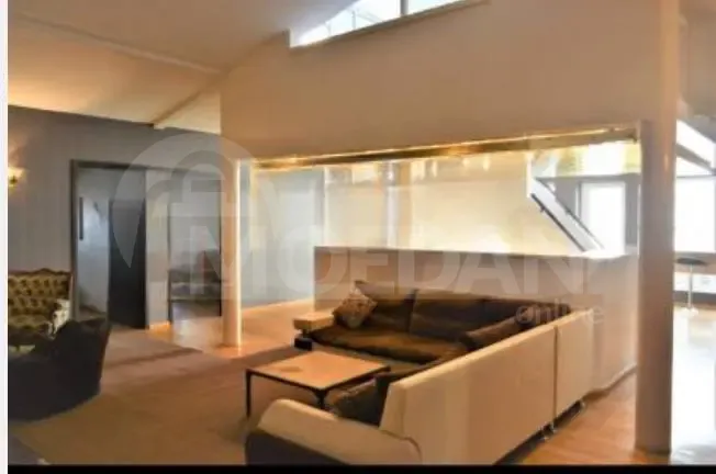 Apartments For Rent five-room 180м² 3/3 floor Tbilisi - photo 3