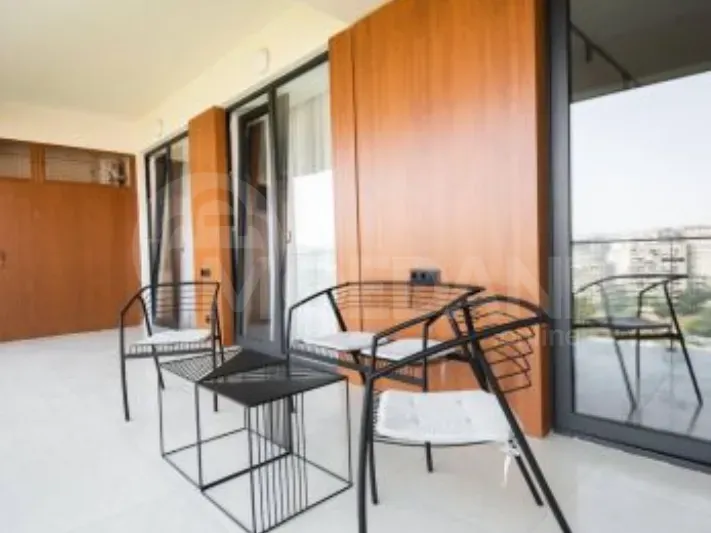 ქირავდება 3 ოთახიანი ბინა 105მ² 6/14 სართ თბილისი - photo 1