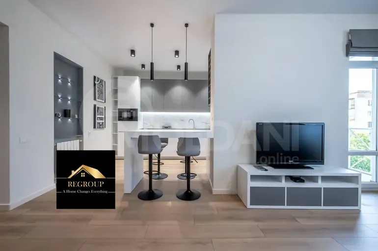 ქირავდება 4 ოთახიანი ბინა 120მ² 8/12 სართ თბილისი - photo 1