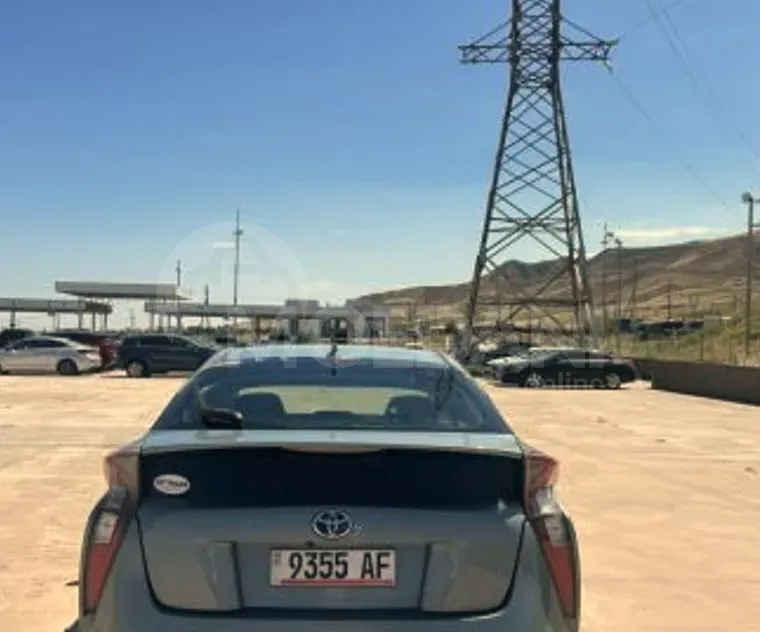 Toyota Prius 0.1L 2016 თბილისი - photo 2